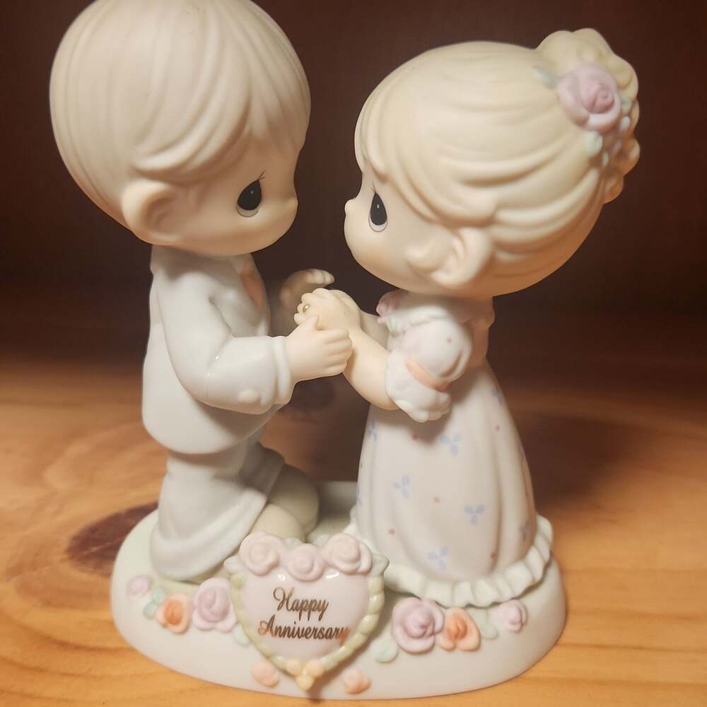 Precious Moments "God Blessed Our Years Together" Figurine E-2853